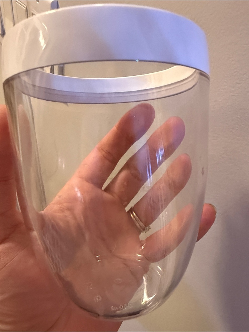 Tupperware Clear tumblers with White rim (Set of 5) with tray - Picture 4 of 7